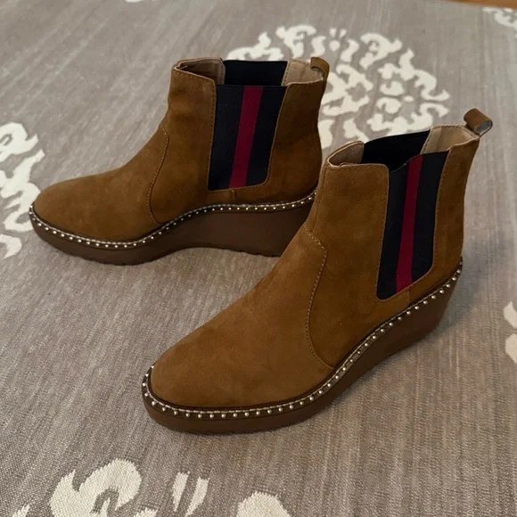 CECELIA NEW YORK Shoes Nwt Cecelia New York Gemma Wedge Boots